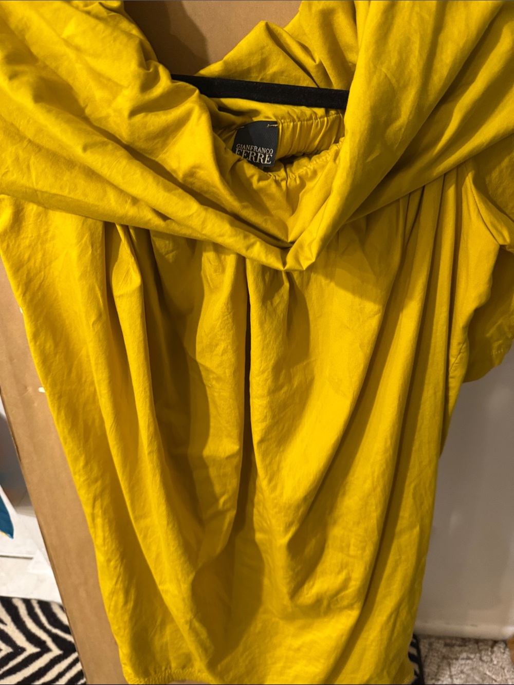 Gianfranco Ferré Women's Bright gold dress size 6 - Picture 3 of 5